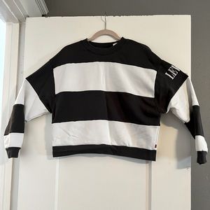 Levi’s Cropped Striped Sweatshirt Size Small